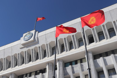 Kyrgyzstan holds early parliamentary elections