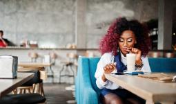 The Most Amazing Accessories to Buy Your Girlfriend This Fall