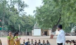 आर. आर. विद्यालयात रक्षाबंधन उत्साहात साजरा 