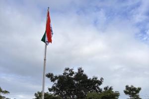 बळवंत महाविद्यालयात स्वातंत्र्य दिन उत्साहात साजरा ..