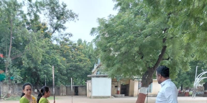 आर. आर. विद्यालयात रक्षाबंधन उत्साहात साजरा 